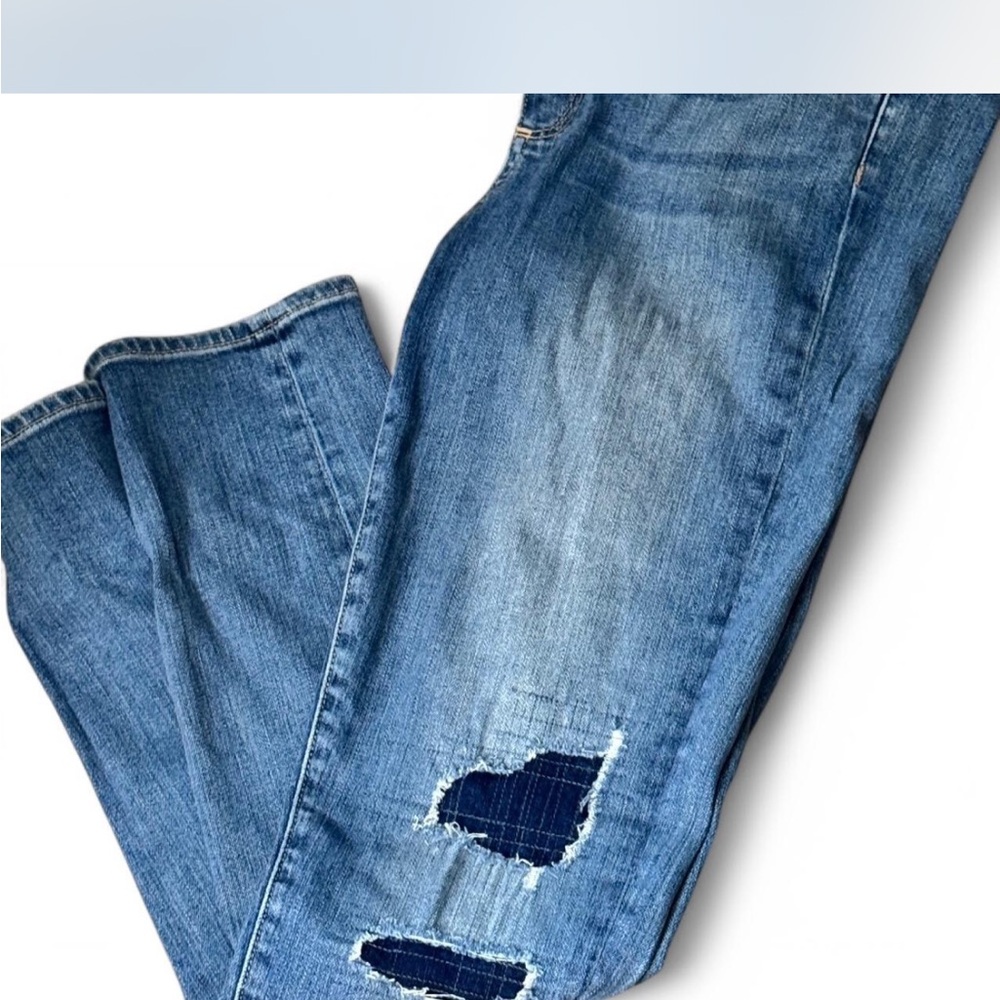 Trendy Ripped Blue Jeans